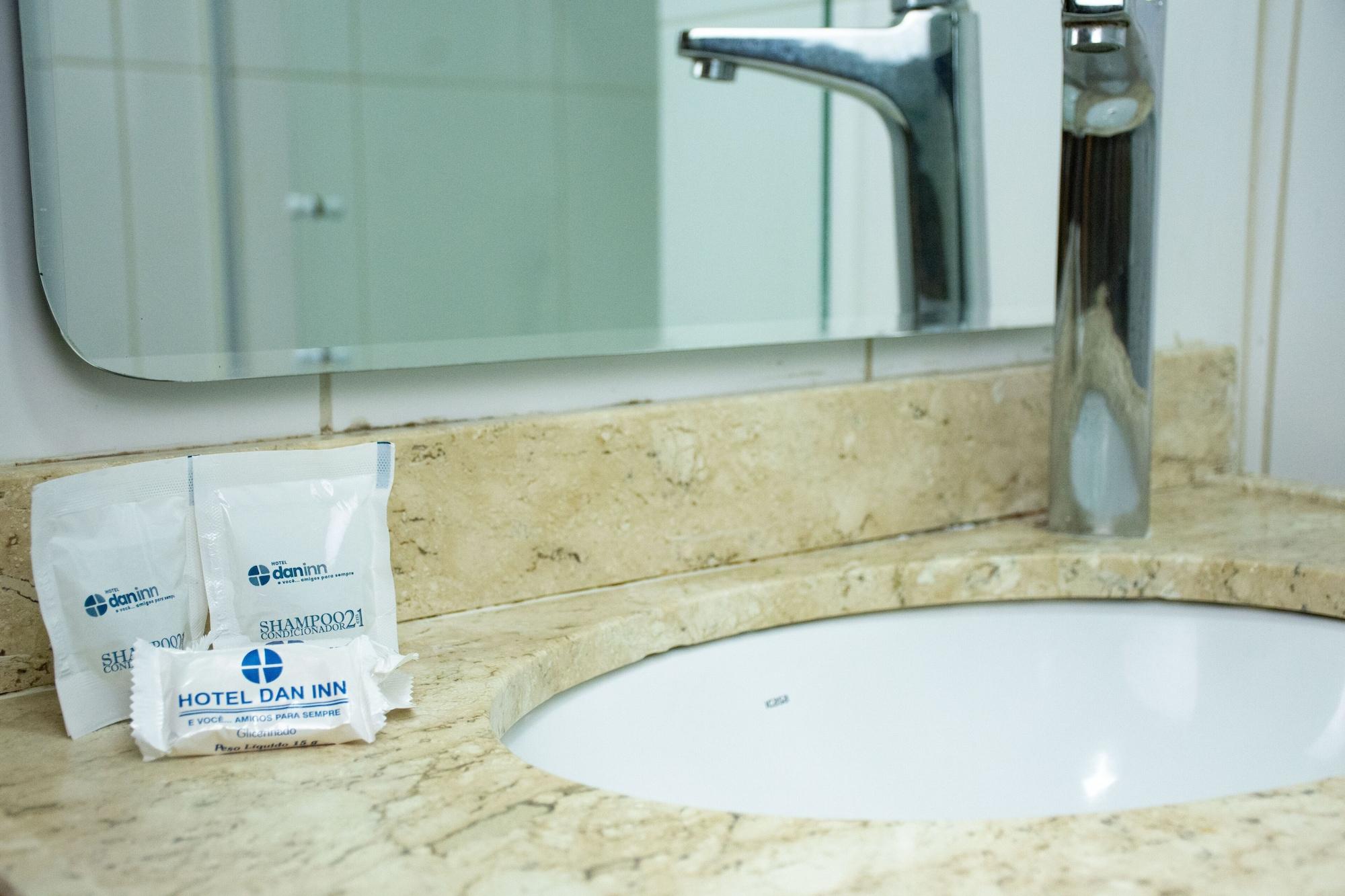 Hotel Dan Express By Nacional 3*